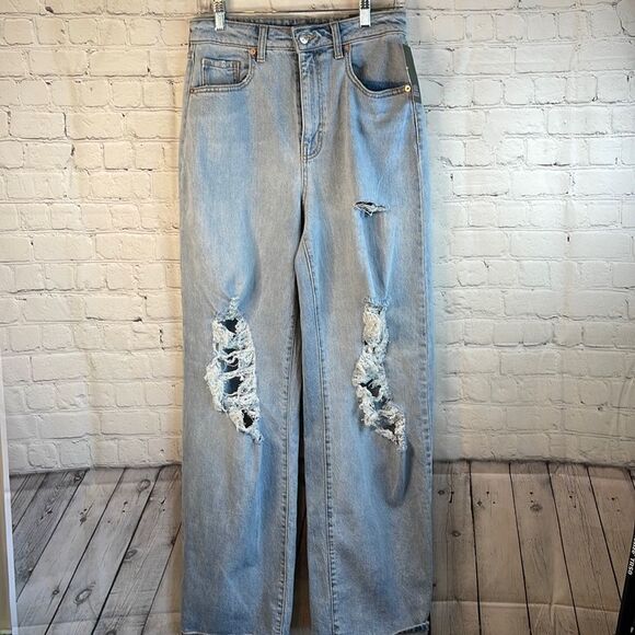 Wild Fable Highest Rise Very Distressed Baggy Jeans, 6, Light wash denim jeans - Picture 1 of 10